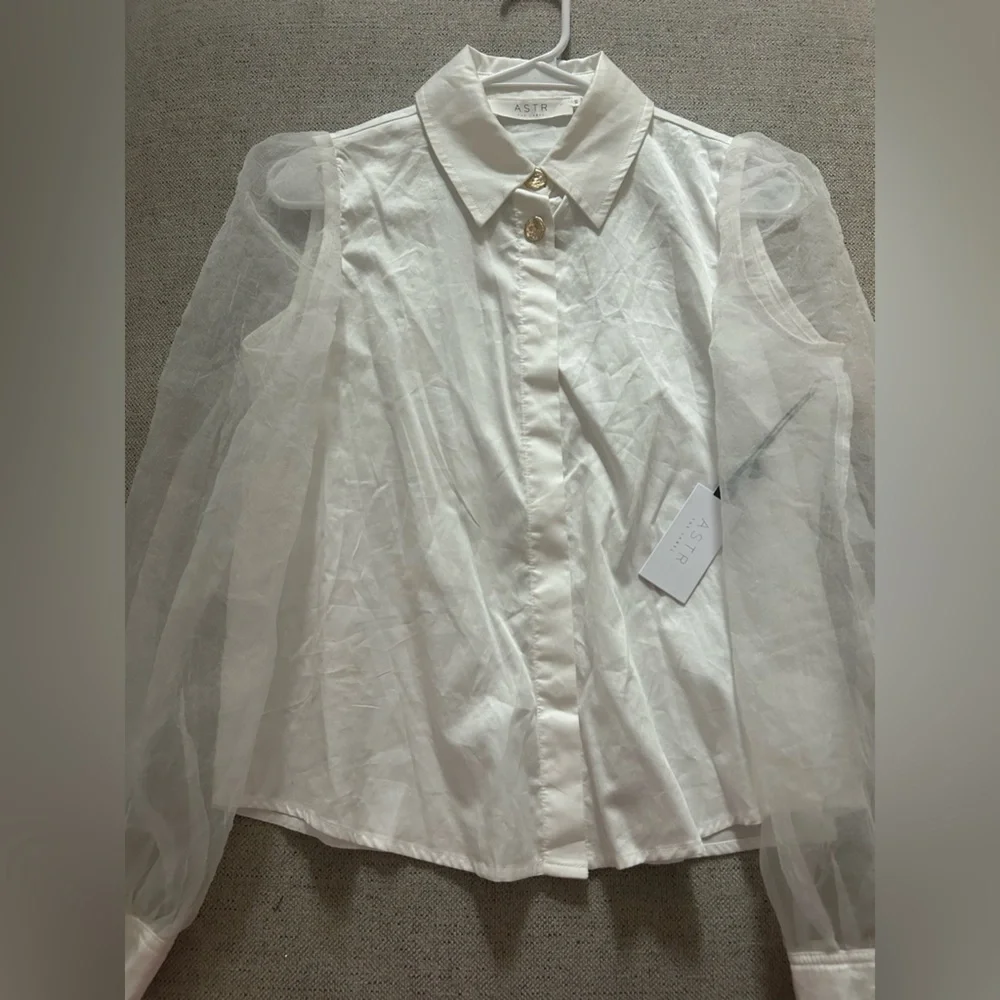 ASTR the label White Sheer Sleeve Blouse - Picture 3 of 6
